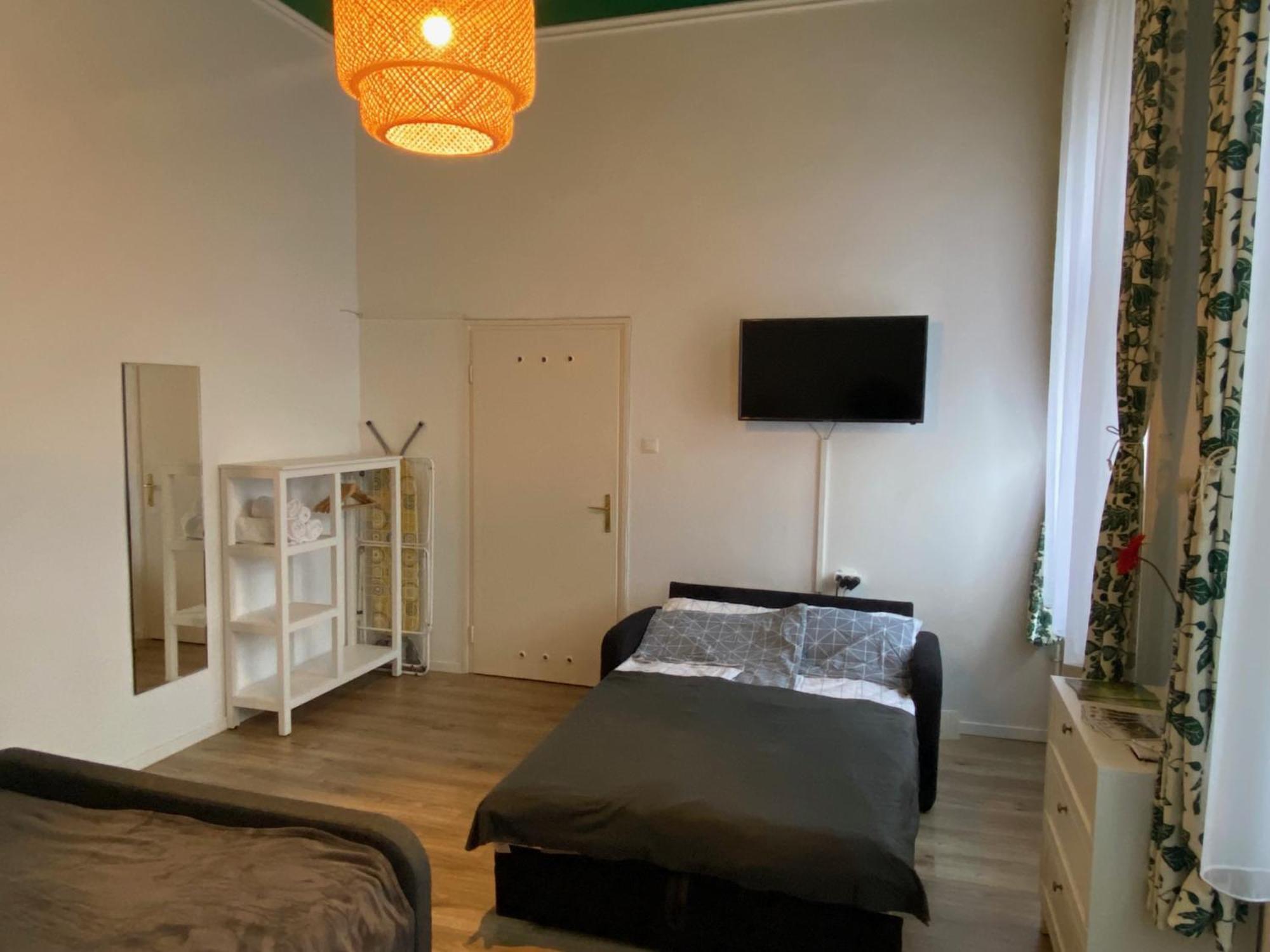 Silentium City Apartman Sárvár Sarvar Exterior foto